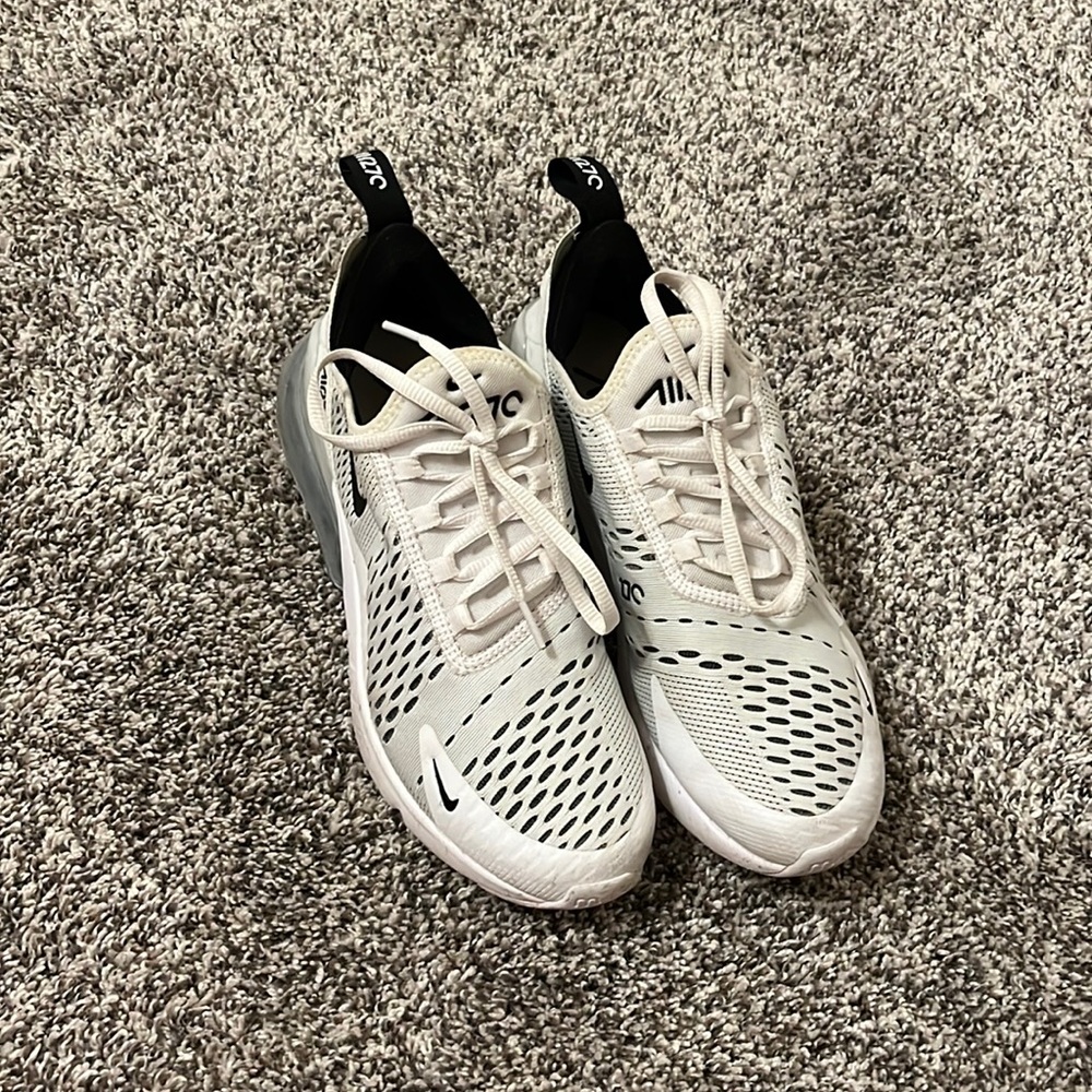 Nike Air Max 270
